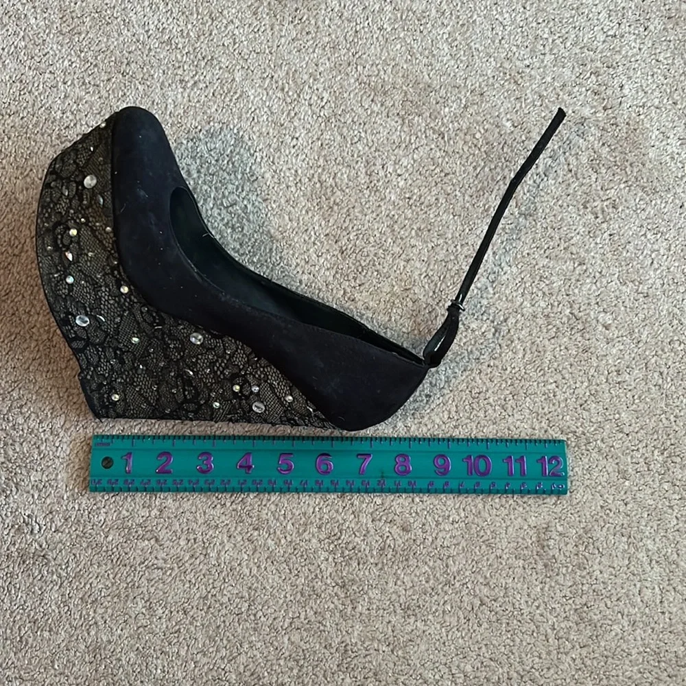 Black wedge heels - Picture 4 of 4